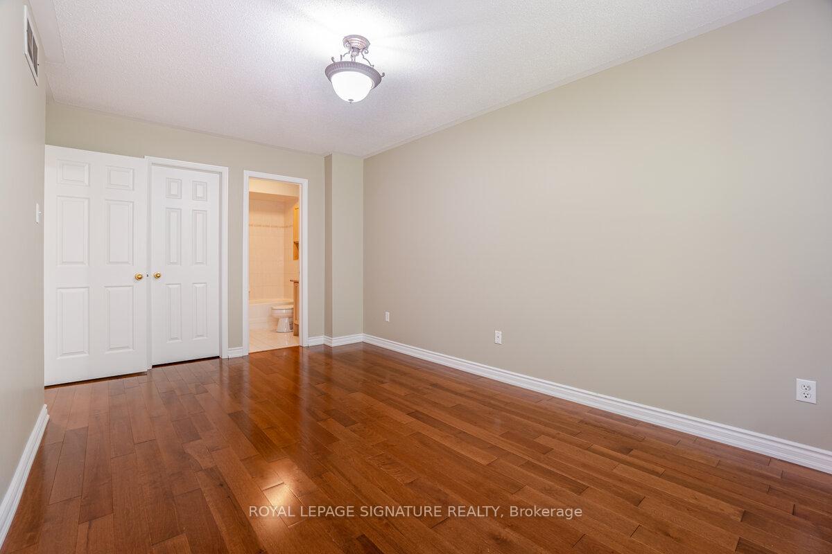 Photo 23 of 5135 Falconcrest Drive, Burlington, Uptown — HOMEH