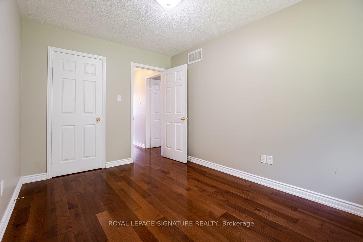 Photo 29 of 5135 Falconcrest Drive, Burlington, Uptown — HOMEH