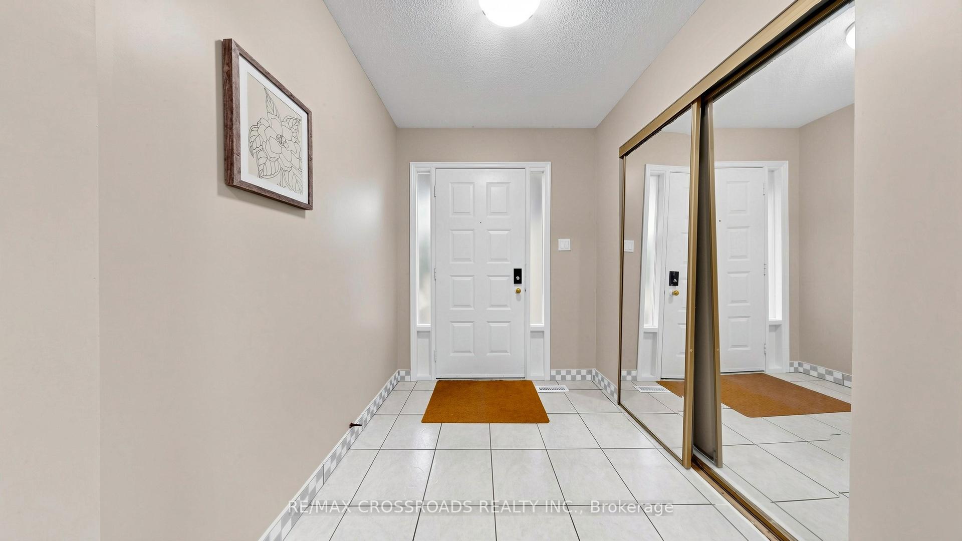 Photo 8 of 70 Halfmoon Square, Scarborough, Highland Creek — HOMEH