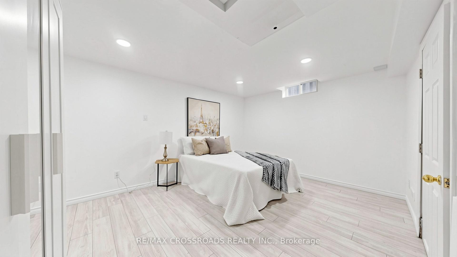 Photo 40 of 70 Halfmoon Square, Scarborough, Highland Creek — HOMEH