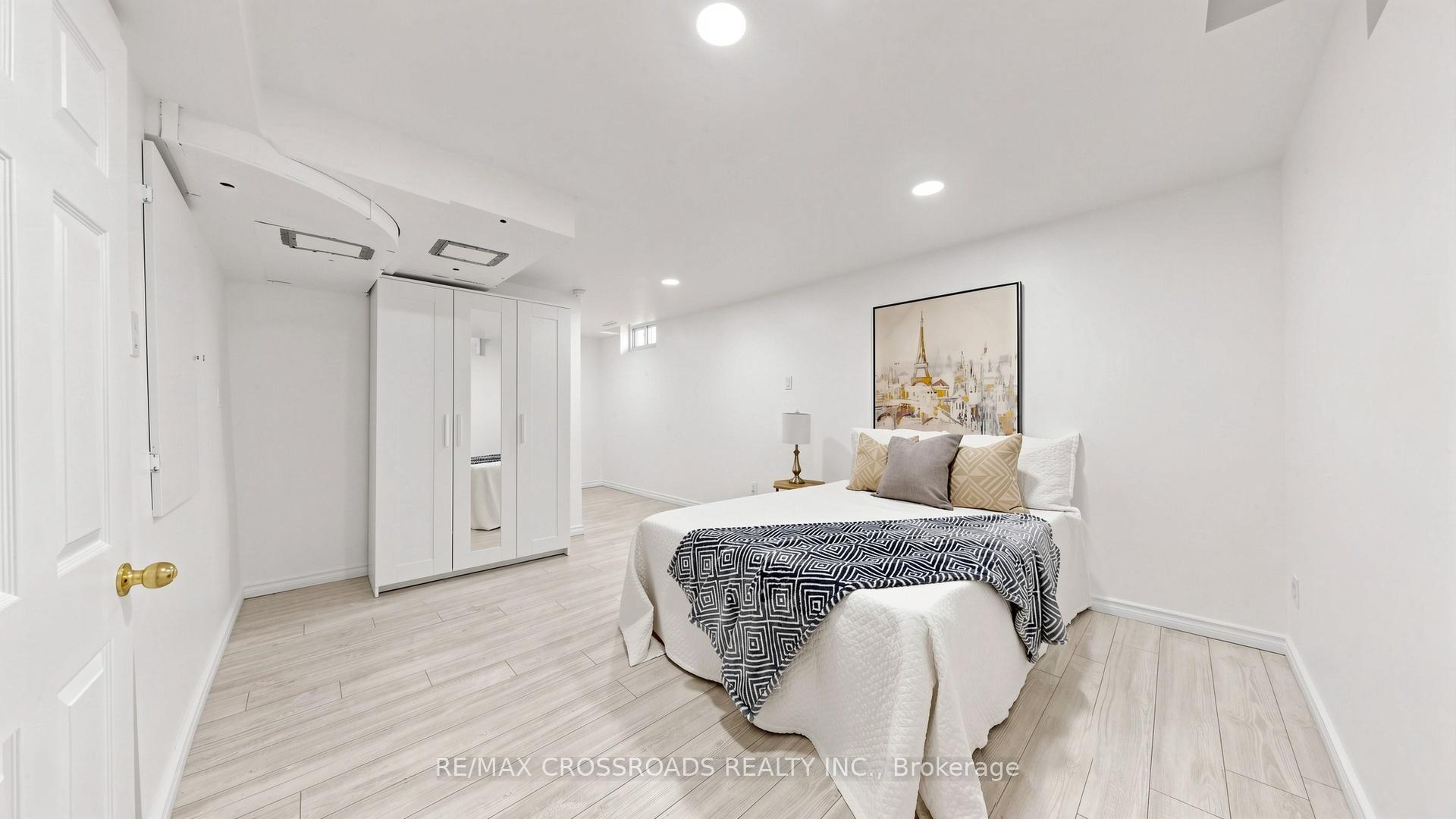 Photo 45 of 70 Halfmoon Square, Scarborough, Highland Creek — HOMEH