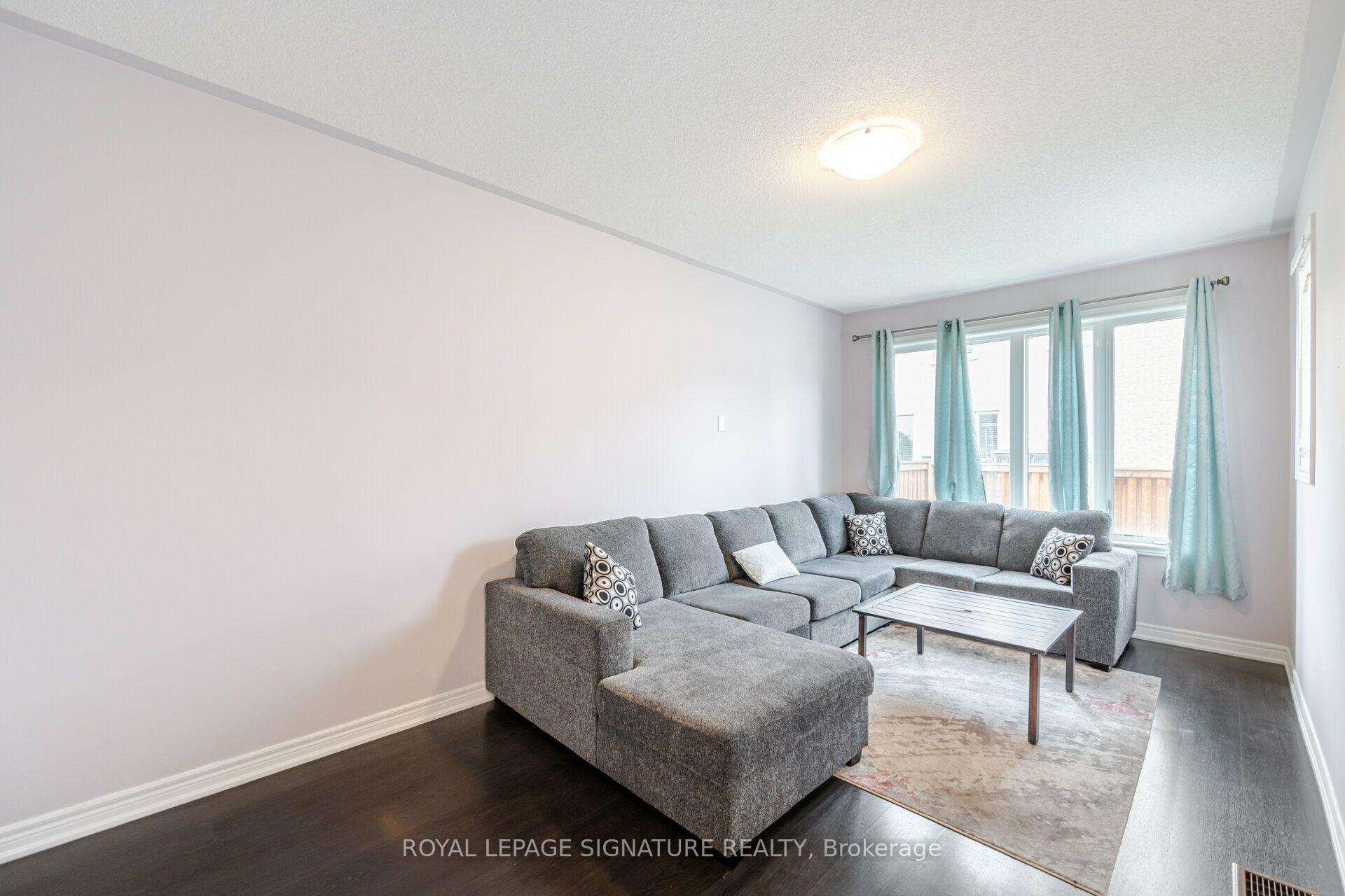 Photo 16 of 159 Bronson Terrace, Milton, Ford — HOMEH