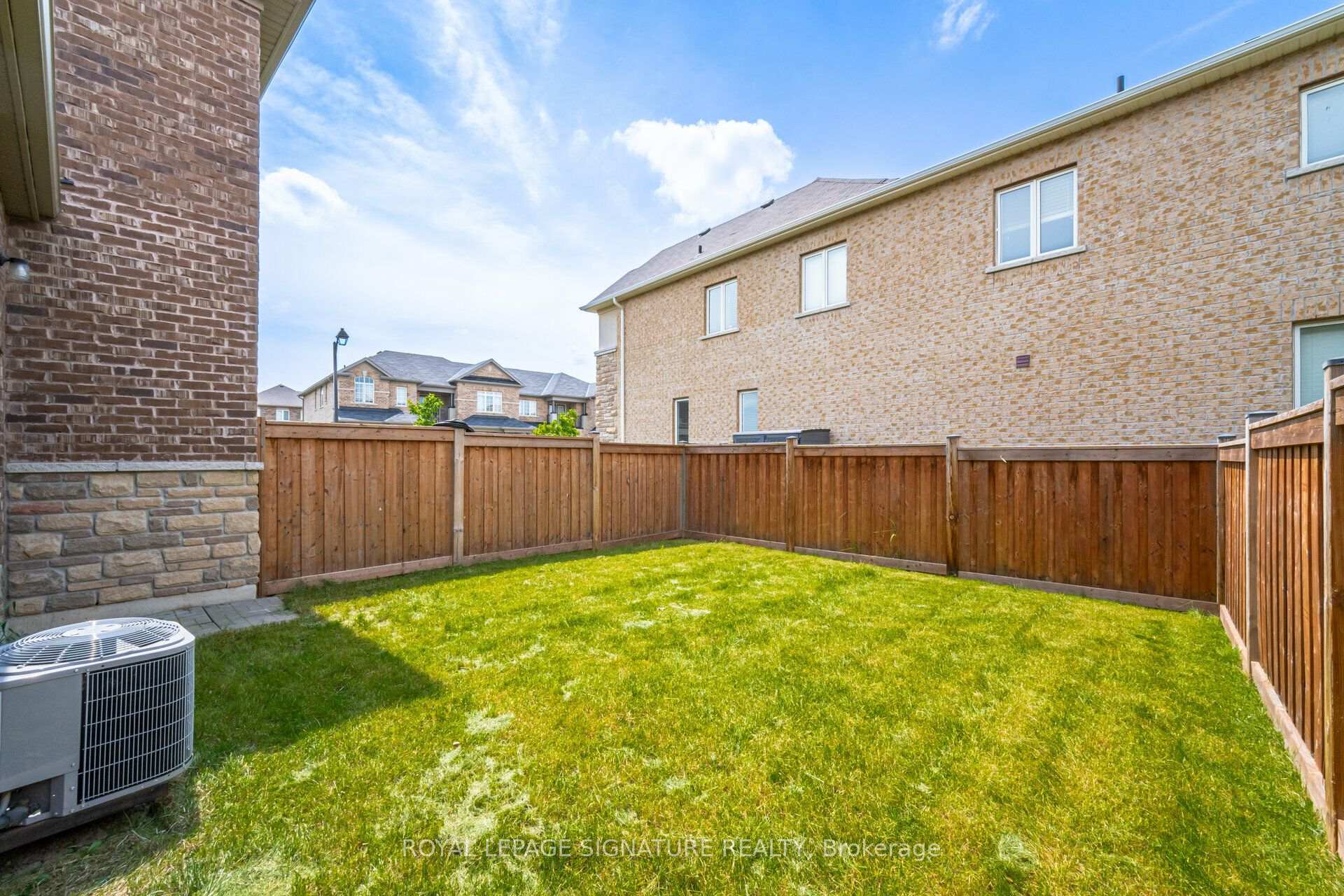 Photo 39 of 159 Bronson Terrace, Milton, Ford — HOMEH