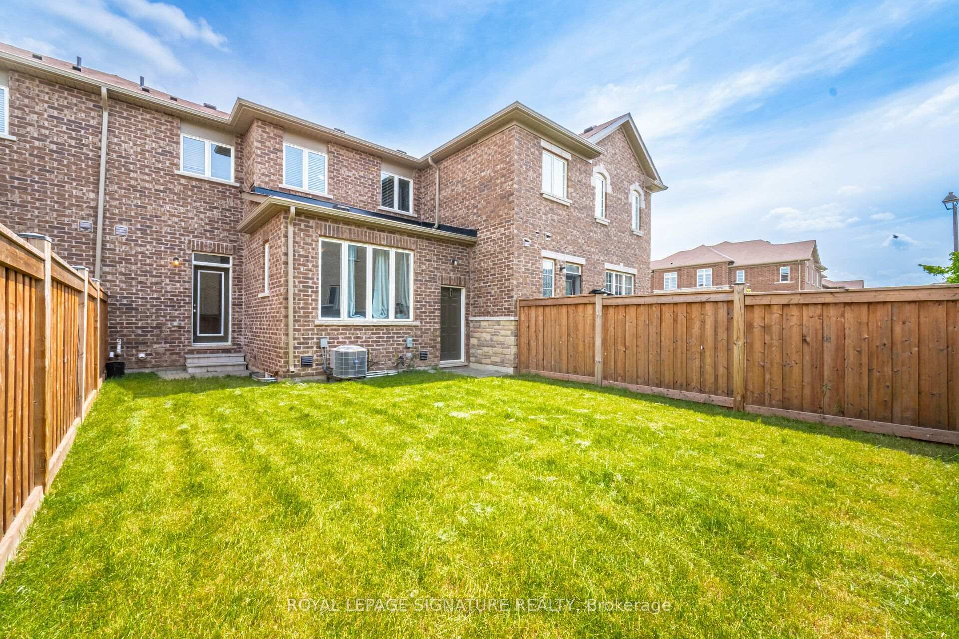 Photo 40 of 159 Bronson Terrace, Milton, Ford — HOMEH