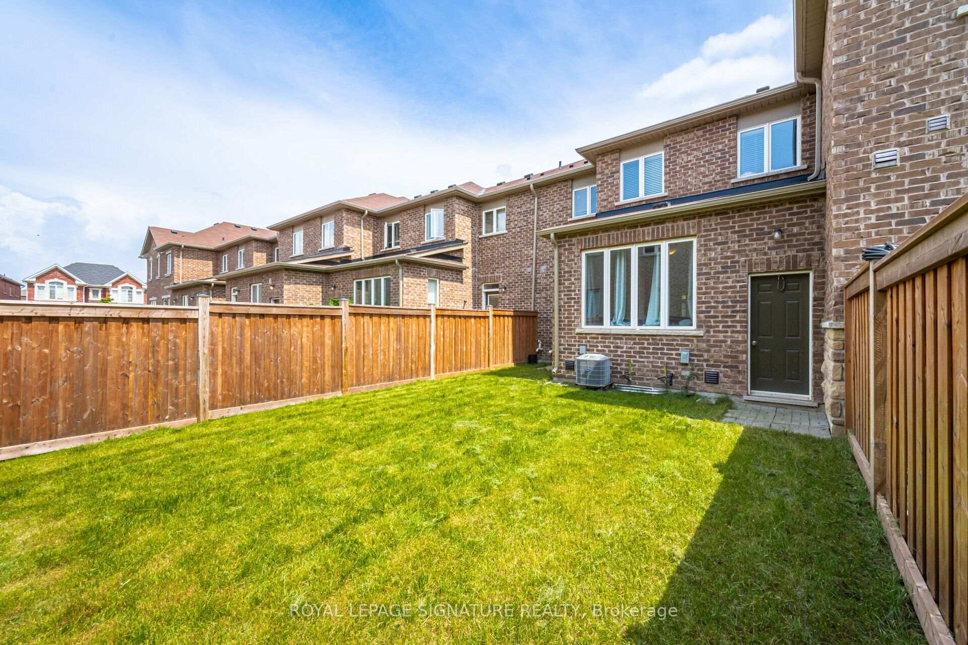 Photo 41 of 159 Bronson Terrace, Milton, Ford — HOMEH
