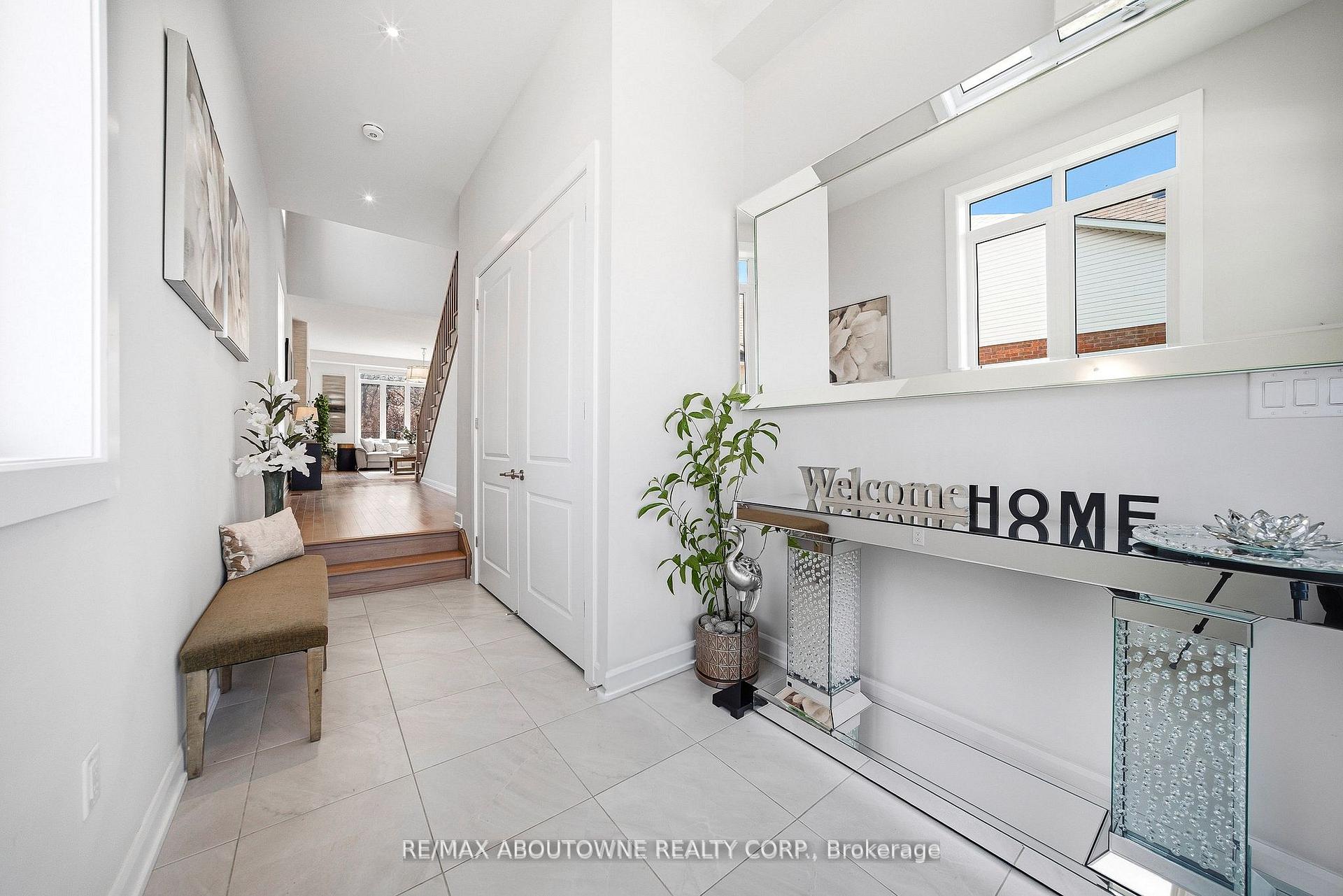 Photo 4 of 37 Riesling Street, Grimsby, Grimsby East — HOMEH
