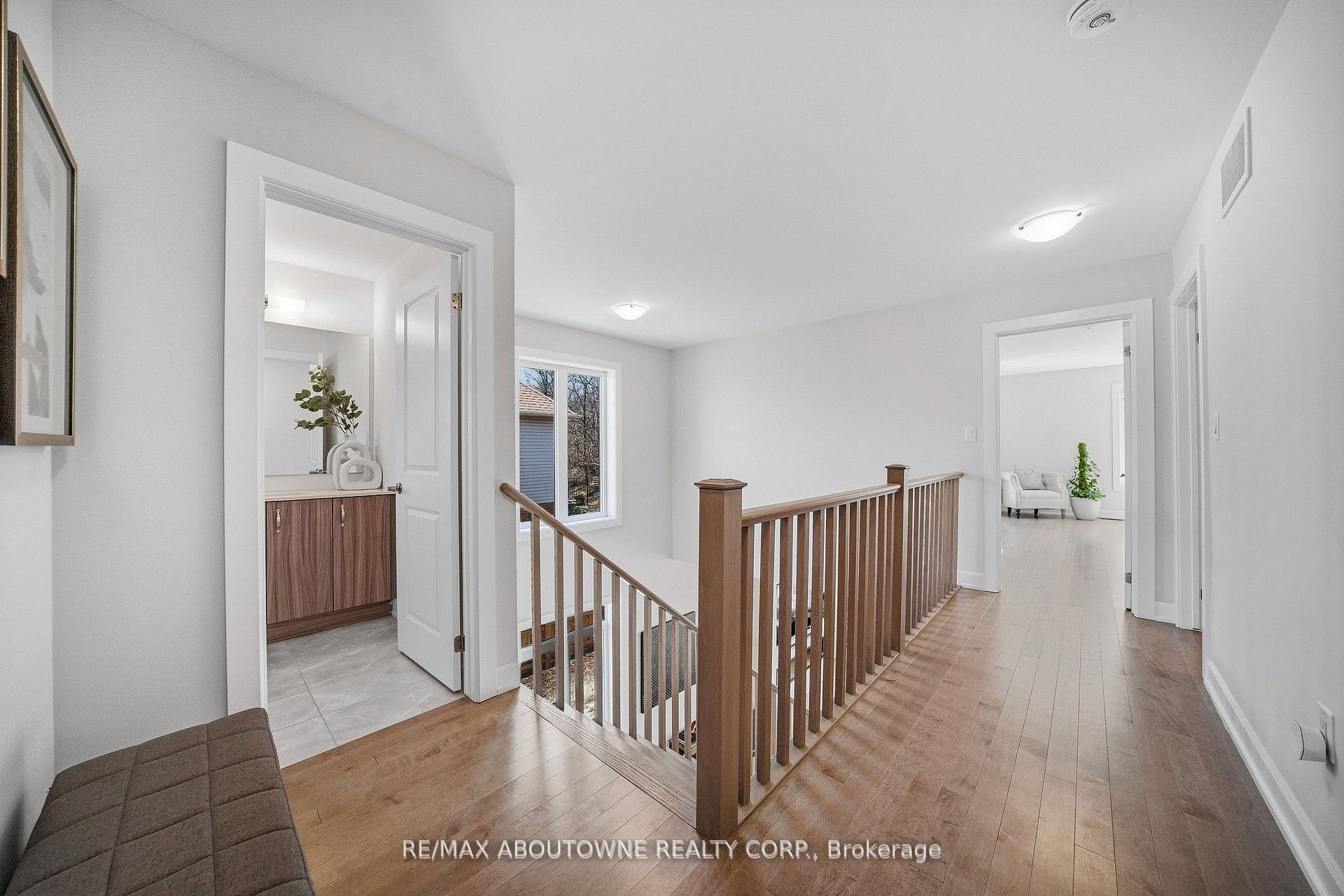 Photo 18 of 37 Riesling Street, Grimsby, Grimsby East — HOMEH