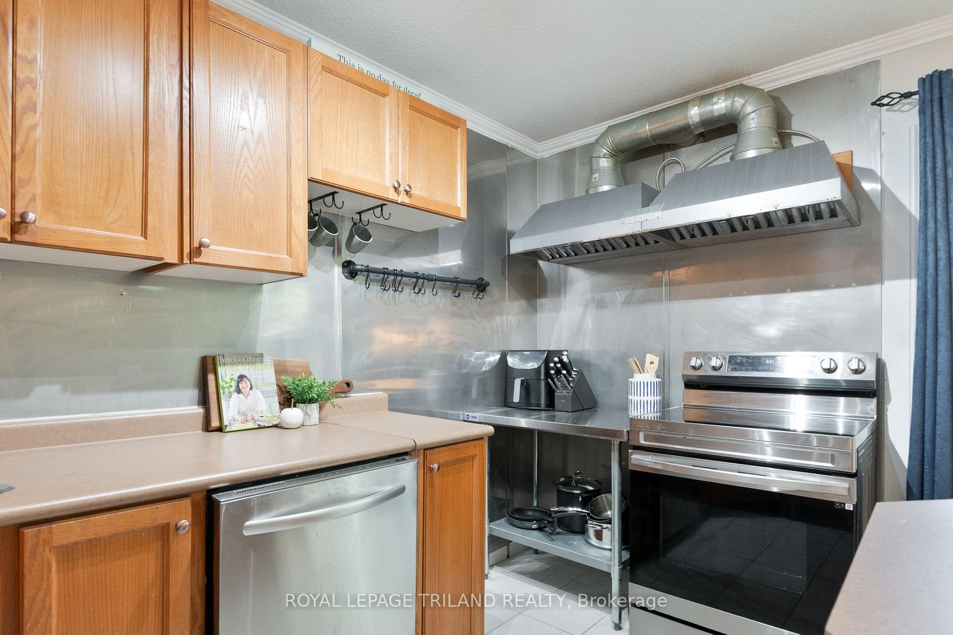 Photo 15 of Unit 149, 1247 Huron Street, London, East C — HOMEH