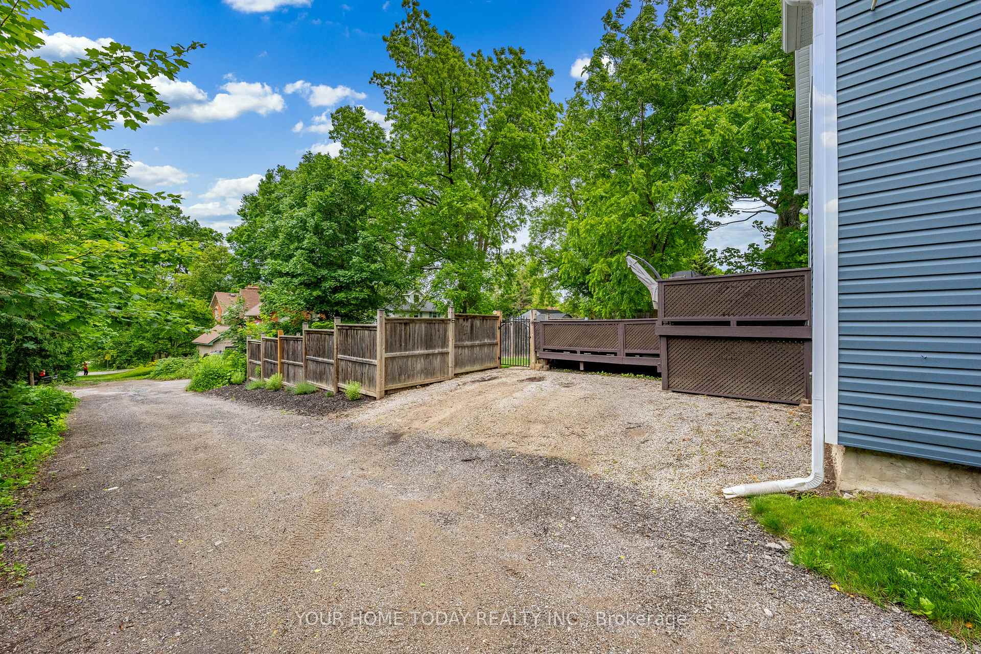 Photo 29 of 7 Albert Street, Halton Hills, Georgetown — HOMEH