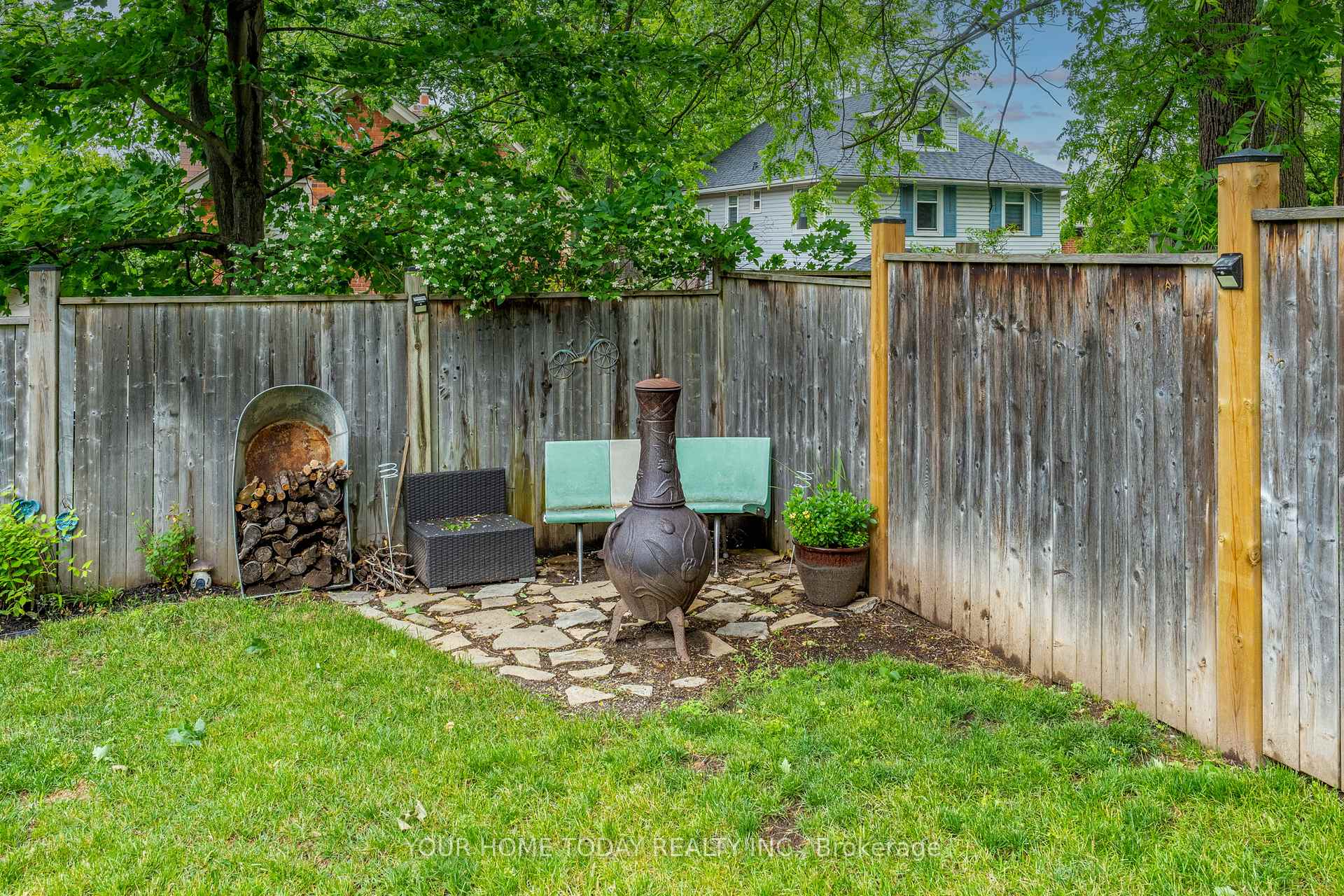Photo 31 of 7 Albert Street, Halton Hills, Georgetown — HOMEH