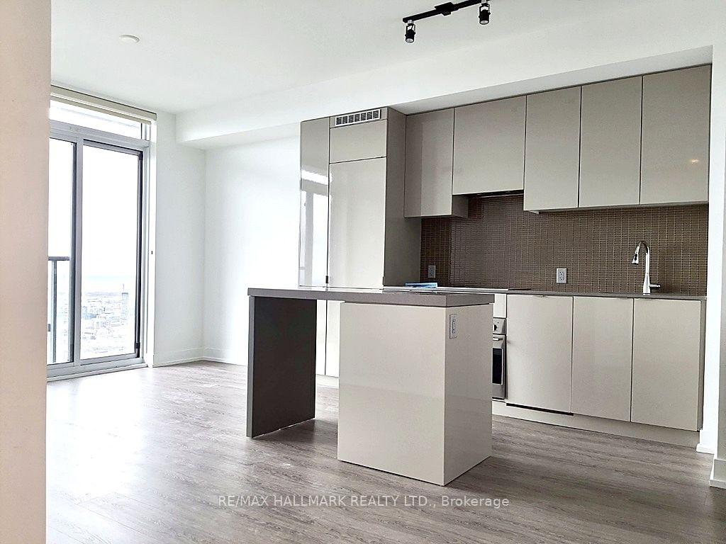 Photo 3 of Unit 5808, 7 Grenville Street, Toronto, Bay Street Corridor — HOMEH