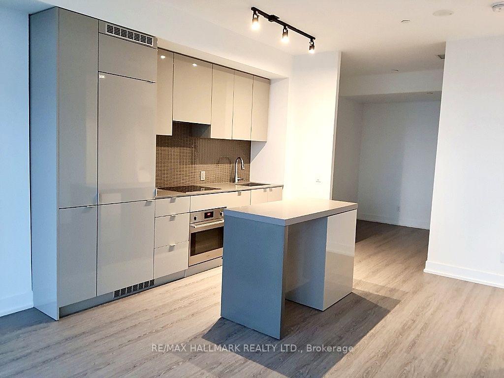 Photo 4 of Unit 5808, 7 Grenville Street, Toronto, Bay Street Corridor — HOMEH