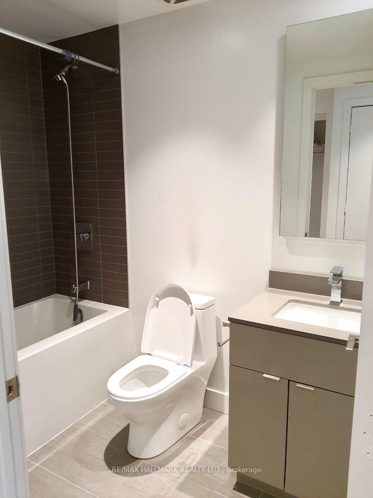 Photo 8 of Unit 5808, 7 Grenville Street, Toronto, Bay Street Corridor — HOMEH