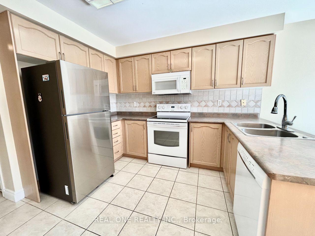 Photo 6 of 48 Primeau Drive, Aurora, Aurora Grove — HOMEH