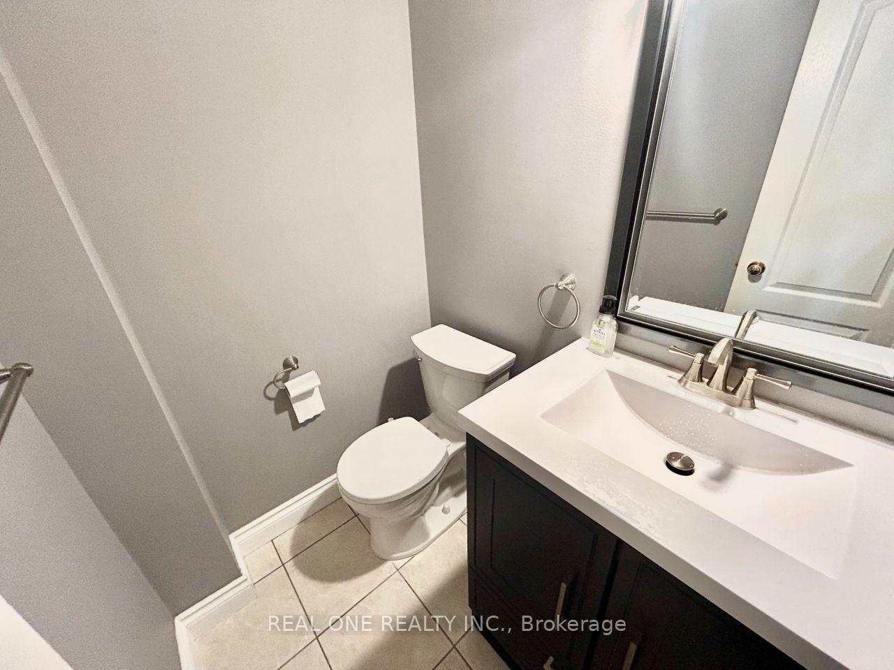 Photo 9 of 48 Primeau Drive, Aurora, Aurora Grove — HOMEH