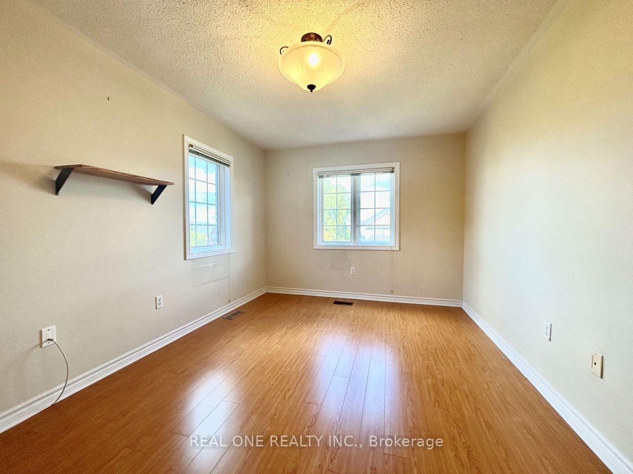 Photo 16 of 48 Primeau Drive, Aurora, Aurora Grove — HOMEH