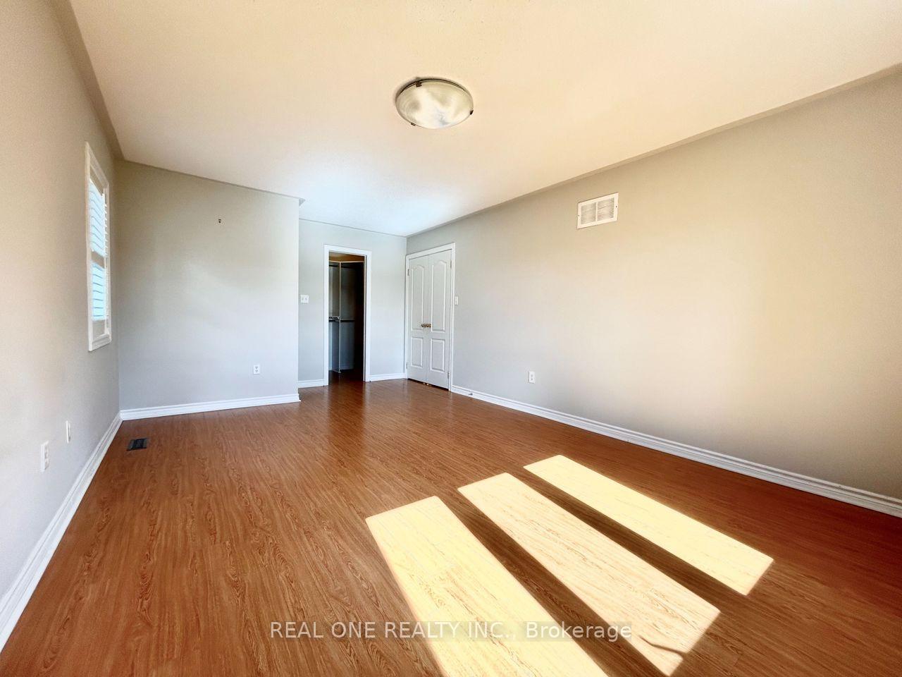 Photo 17 of 48 Primeau Drive, Aurora, Aurora Grove — HOMEH