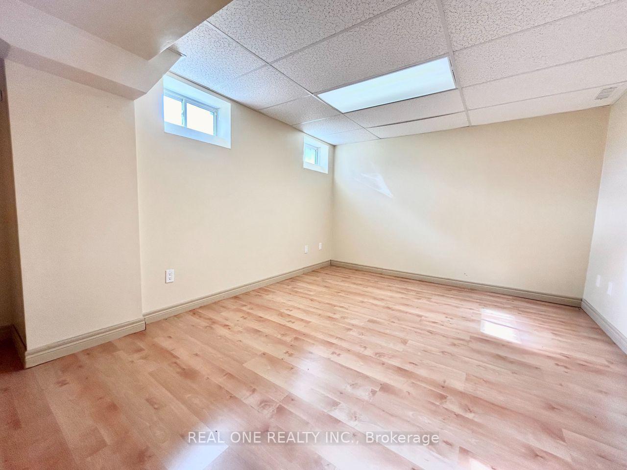 Photo 20 of 48 Primeau Drive, Aurora, Aurora Grove — HOMEH