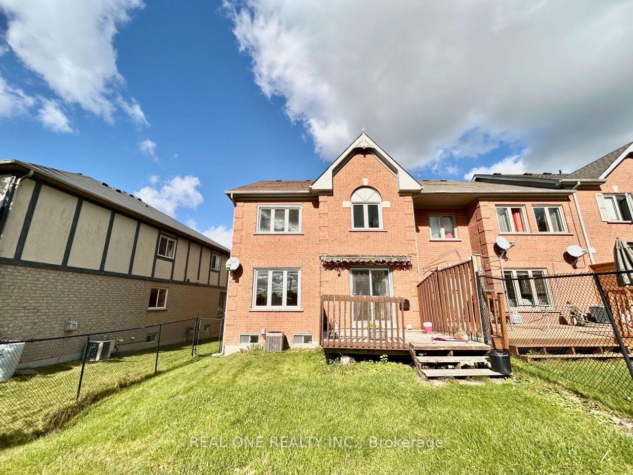 Photo 24 of 48 Primeau Drive, Aurora, Aurora Grove — HOMEH