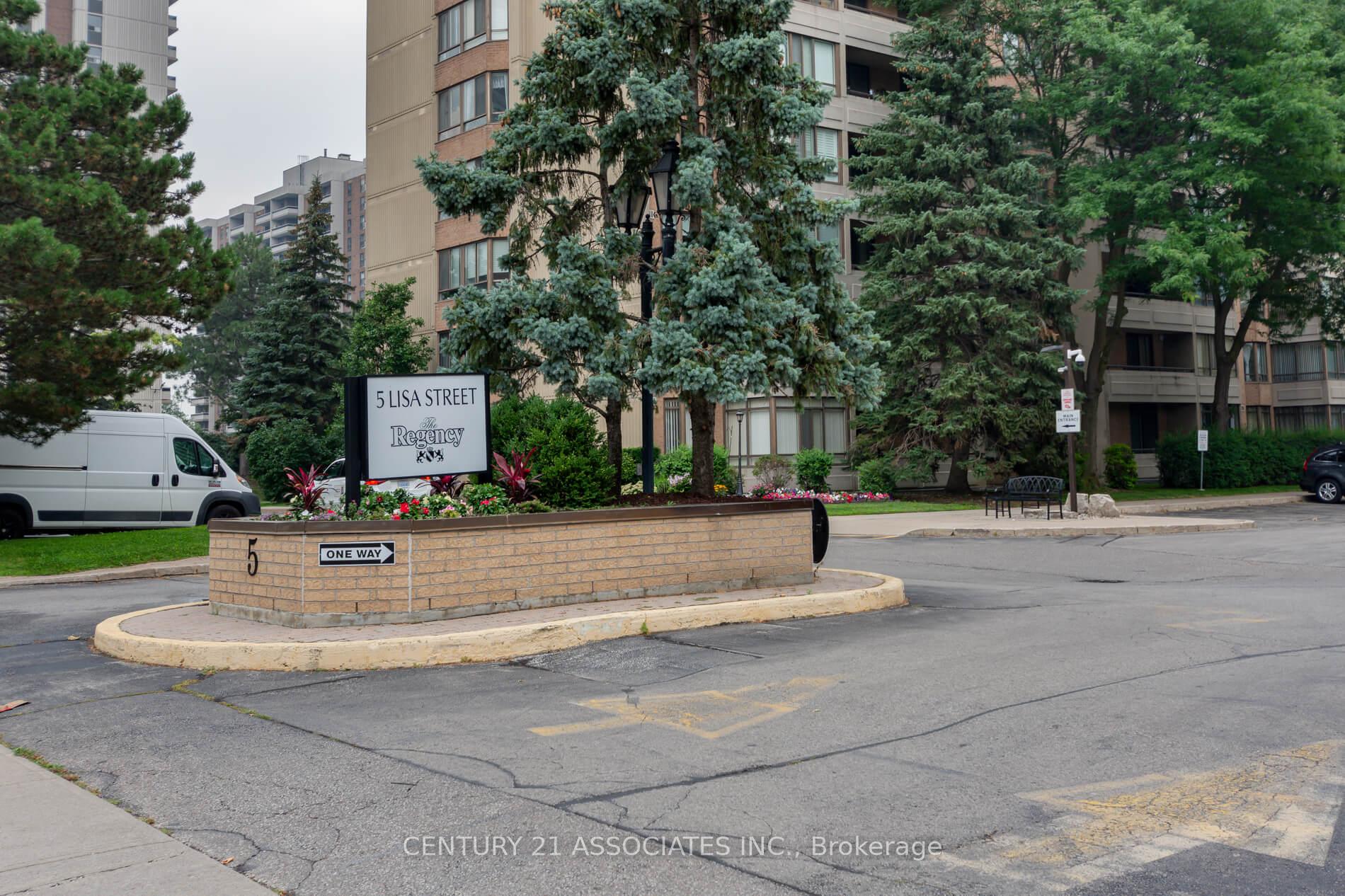 Photo 2 of Unit 402, 5 Lisa Street, Brampton, Queen Street Corridor — HOMEH