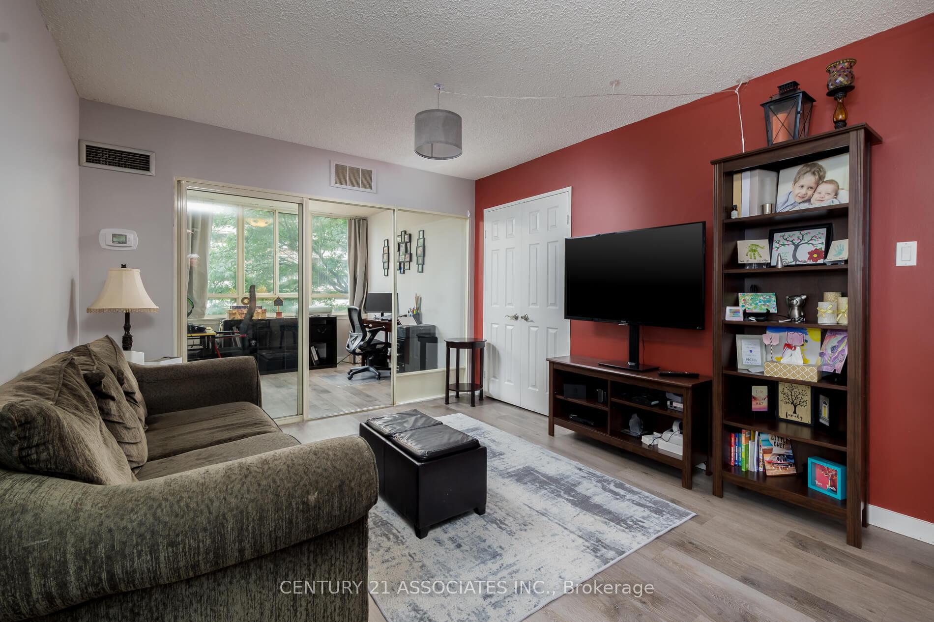 Photo 8 of Unit 402, 5 Lisa Street, Brampton, Queen Street Corridor — HOMEH