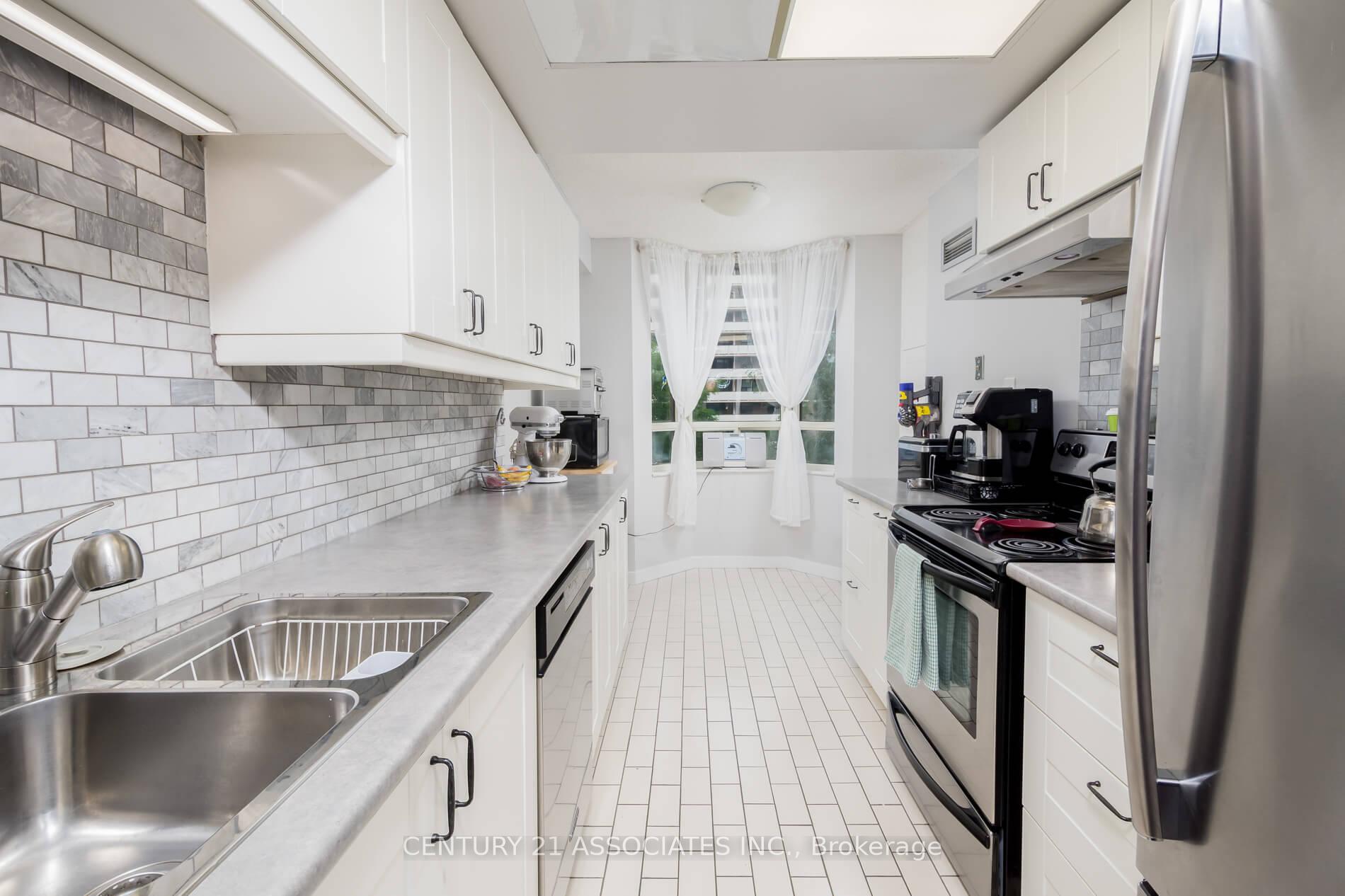 Photo 14 of Unit 402, 5 Lisa Street, Brampton, Queen Street Corridor — HOMEH