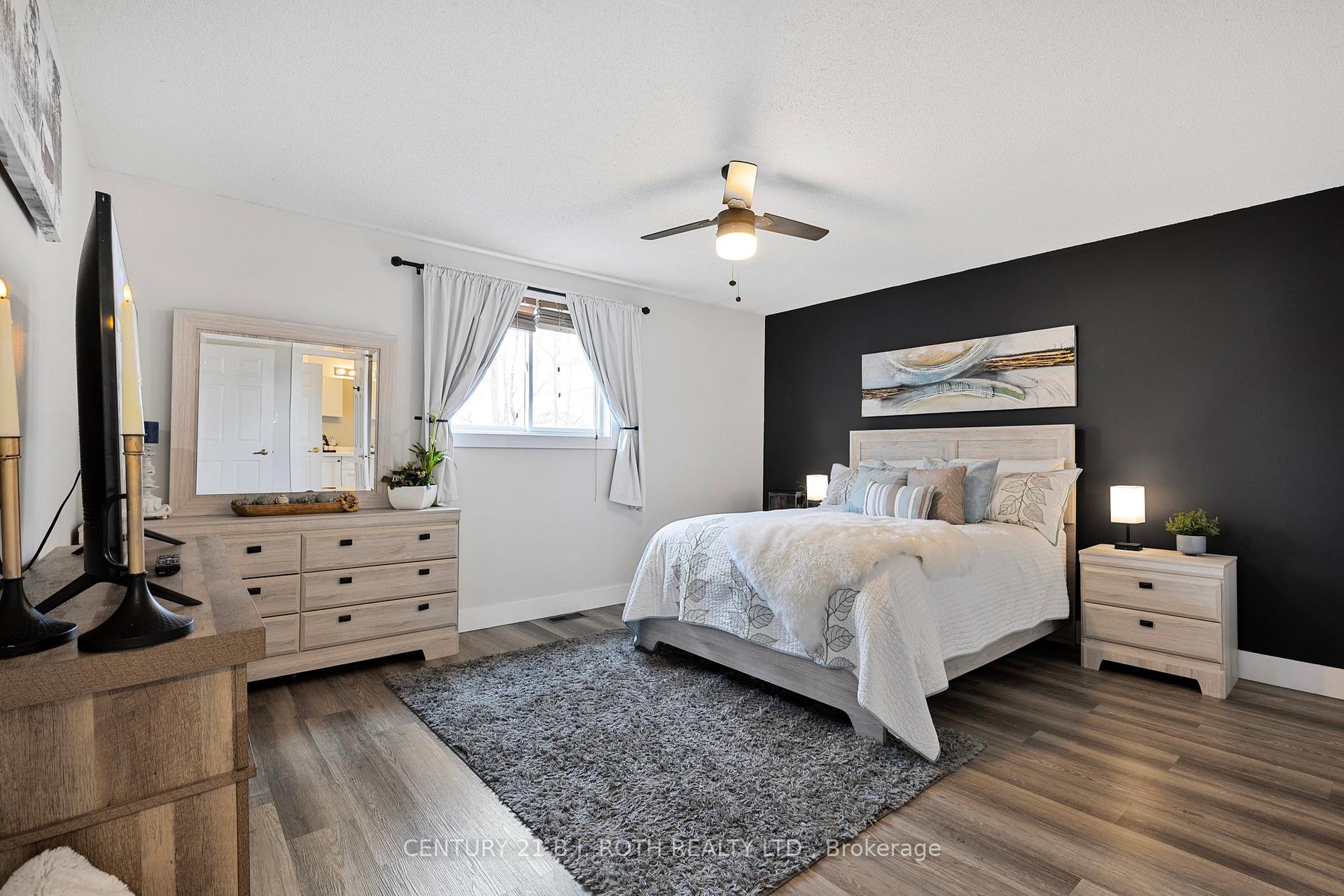 Photo 12 of 11 Masters Drive, Barrie, East Bayfield — HOMEH