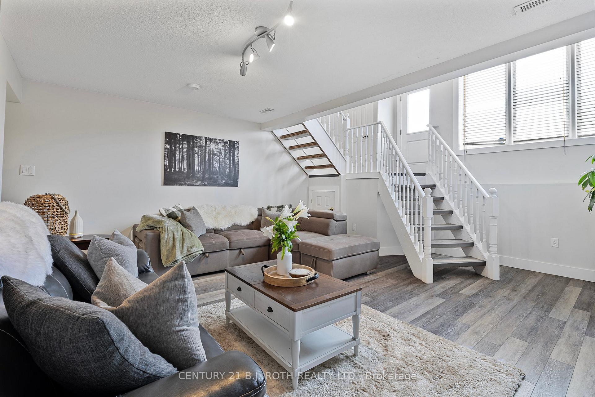 Photo 19 of 11 Masters Drive, Barrie, East Bayfield — HOMEH