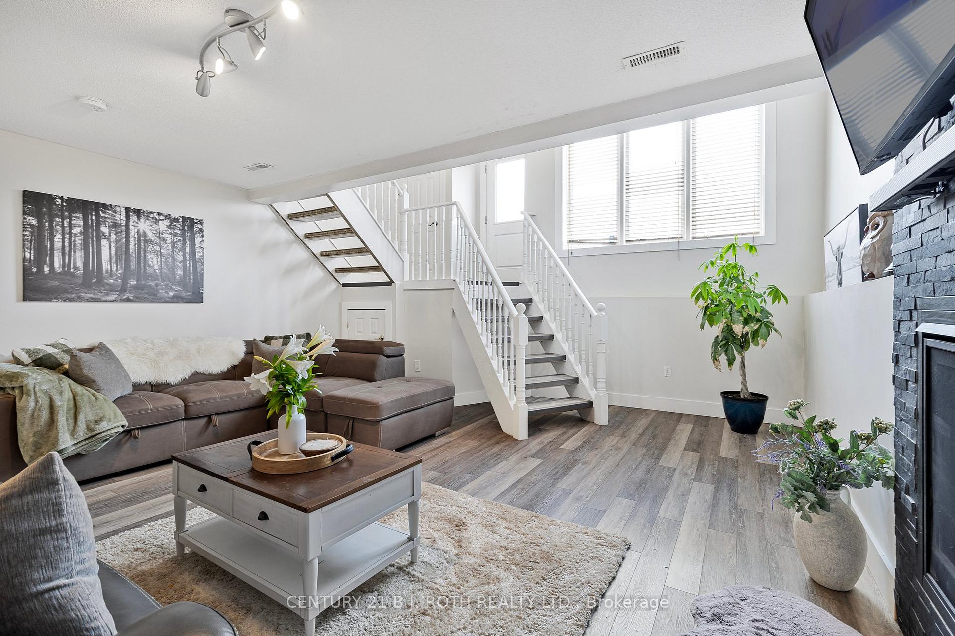 Photo 20 of 11 Masters Drive, Barrie, East Bayfield — HOMEH