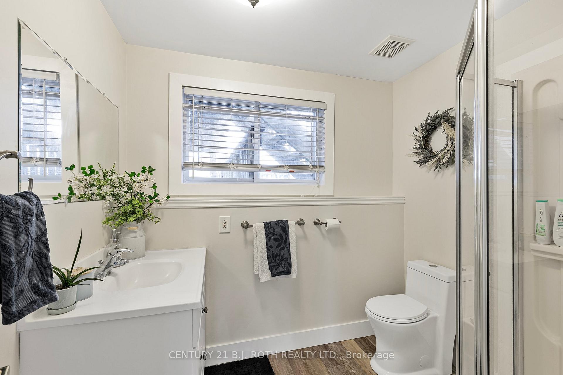 Photo 24 of 11 Masters Drive, Barrie, East Bayfield — HOMEH