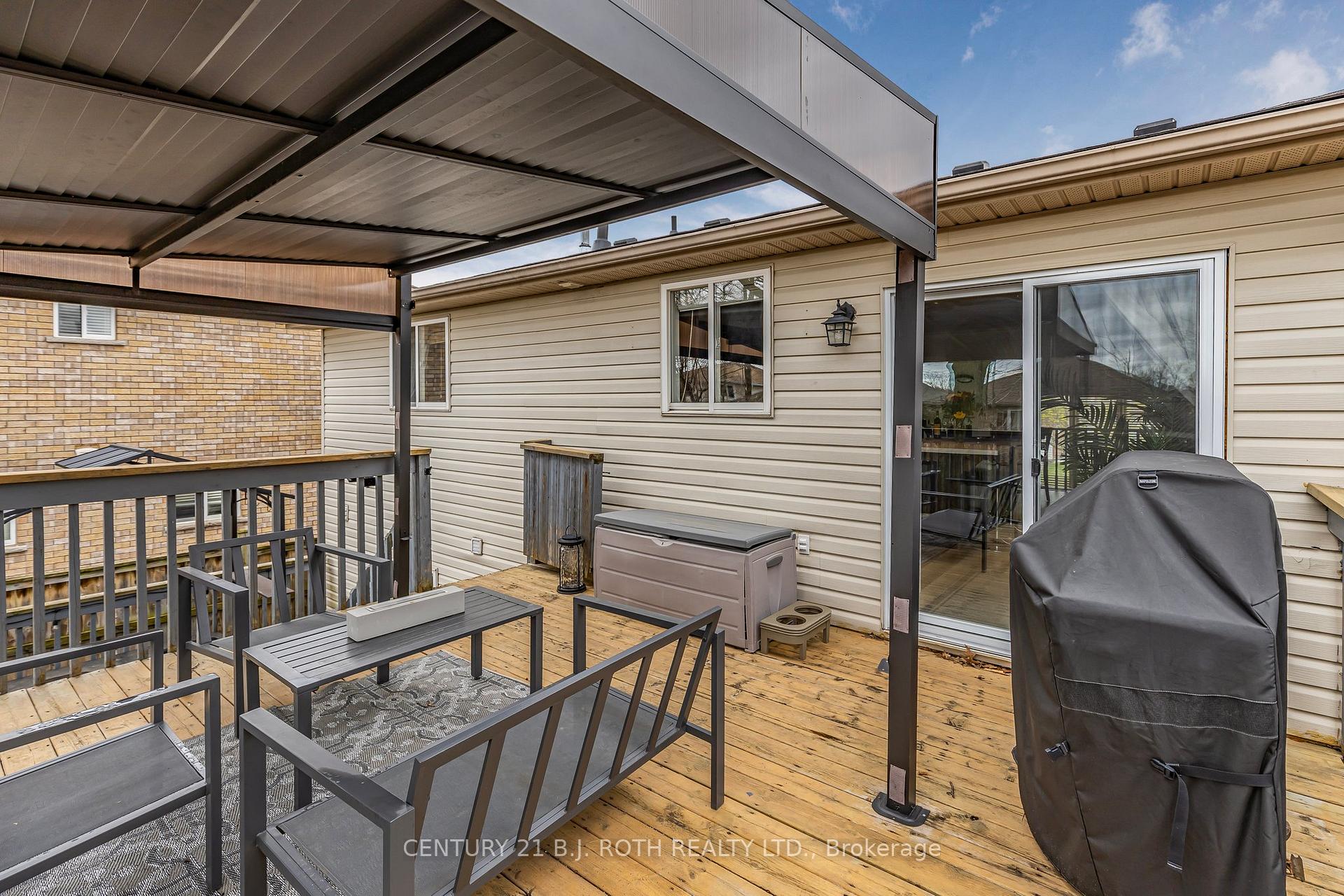 Photo 26 of 11 Masters Drive, Barrie, East Bayfield — HOMEH