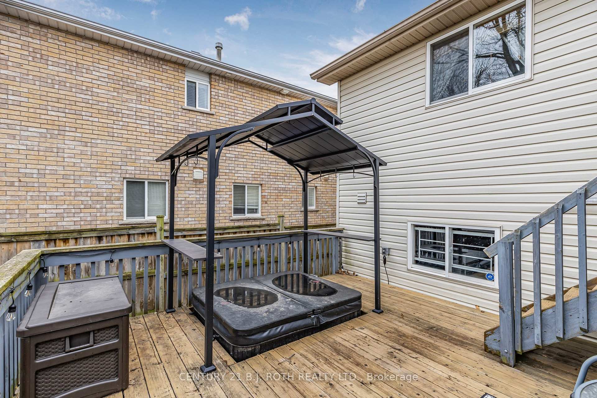 Photo 29 of 11 Masters Drive, Barrie, East Bayfield — HOMEH