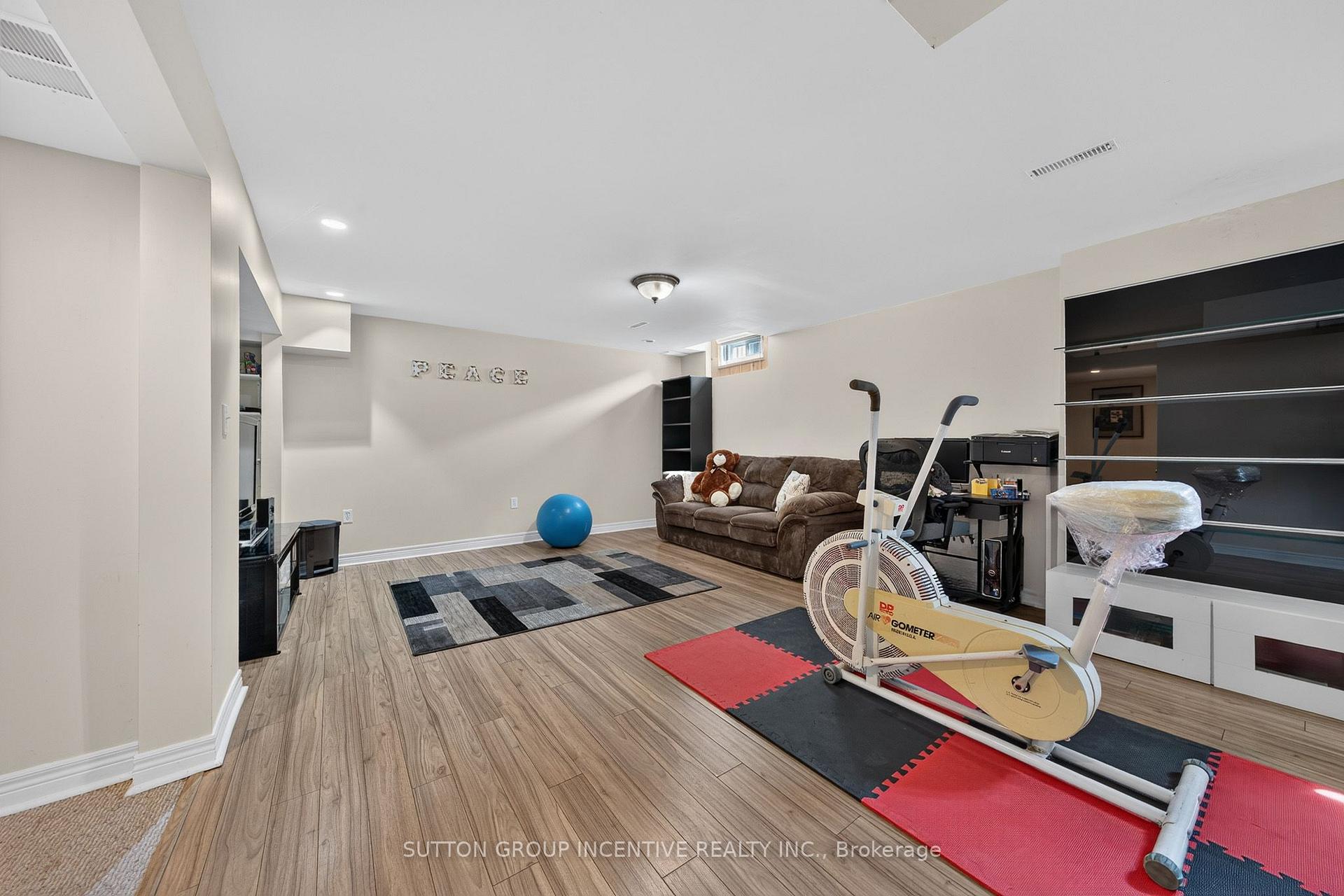 Photo 18 of 850 Leslie Drive, Innisfil, Alcona — HOMEH