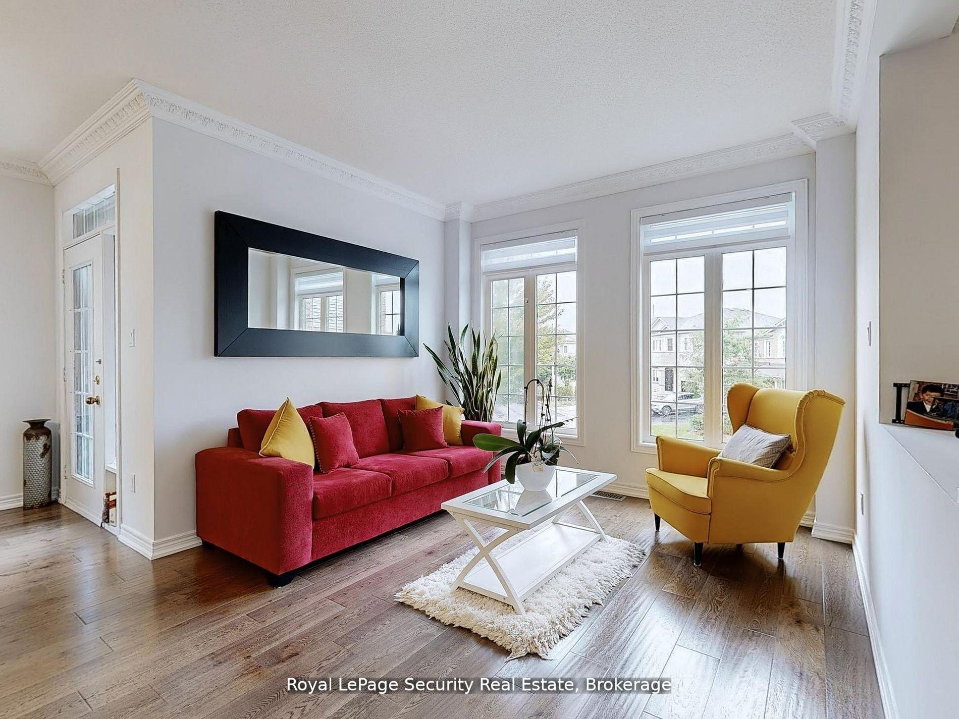 Photo 5 of 128 Daiseyfield Crescent, Vaughan, Vellore Village — HOMEH
