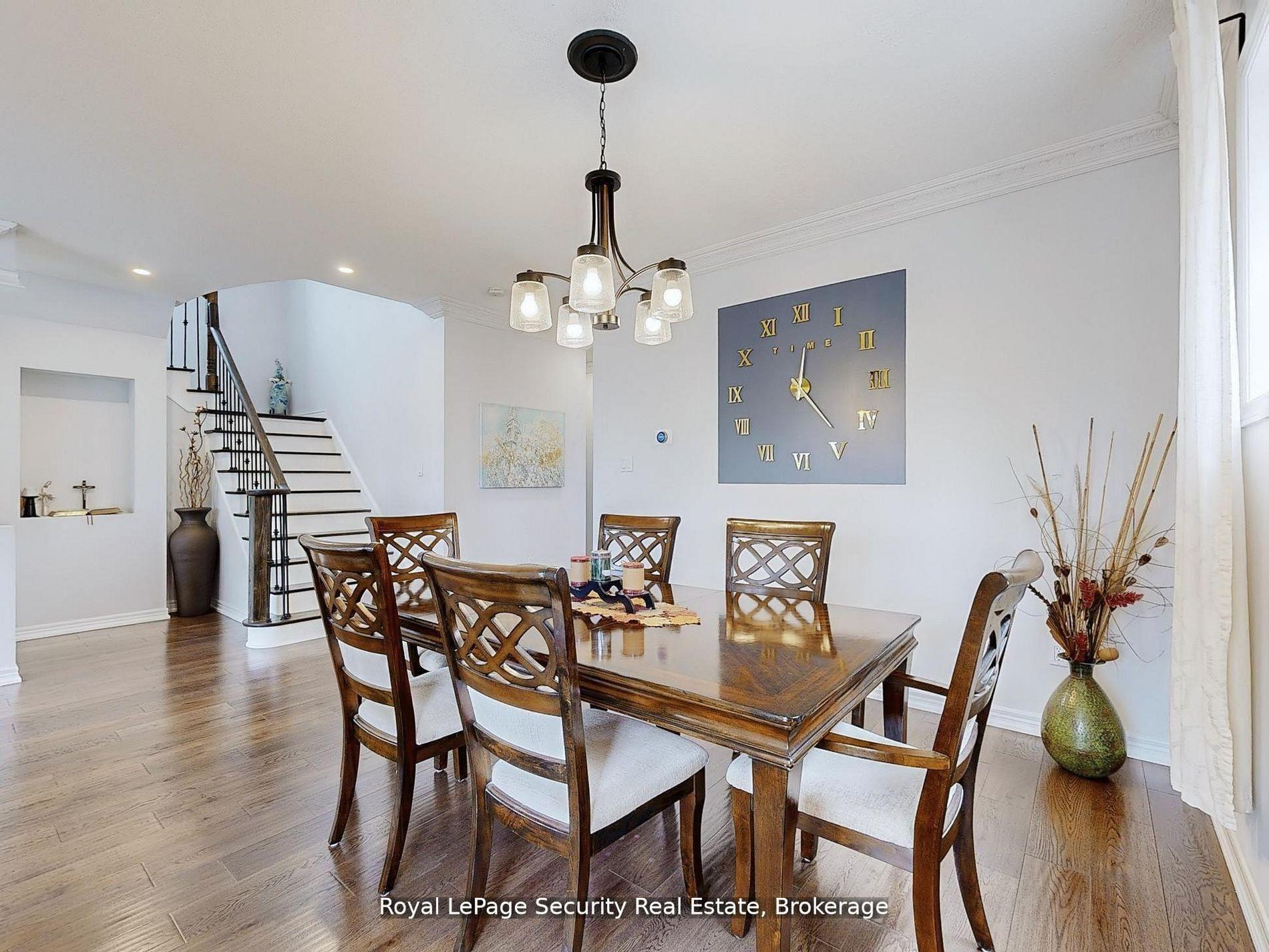 Photo 7 of 128 Daiseyfield Crescent, Vaughan, Vellore Village — HOMEH