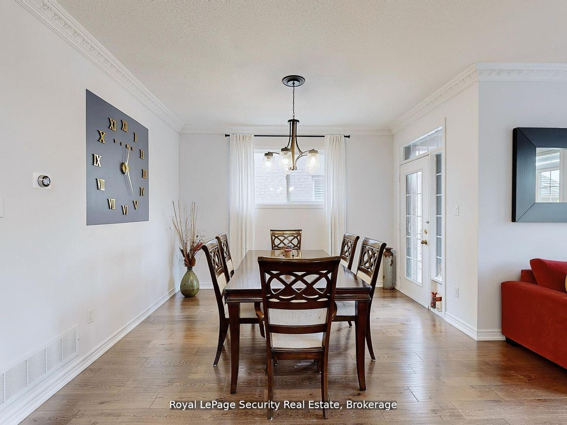 Photo 8 of 128 Daiseyfield Crescent, Vaughan, Vellore Village — HOMEH