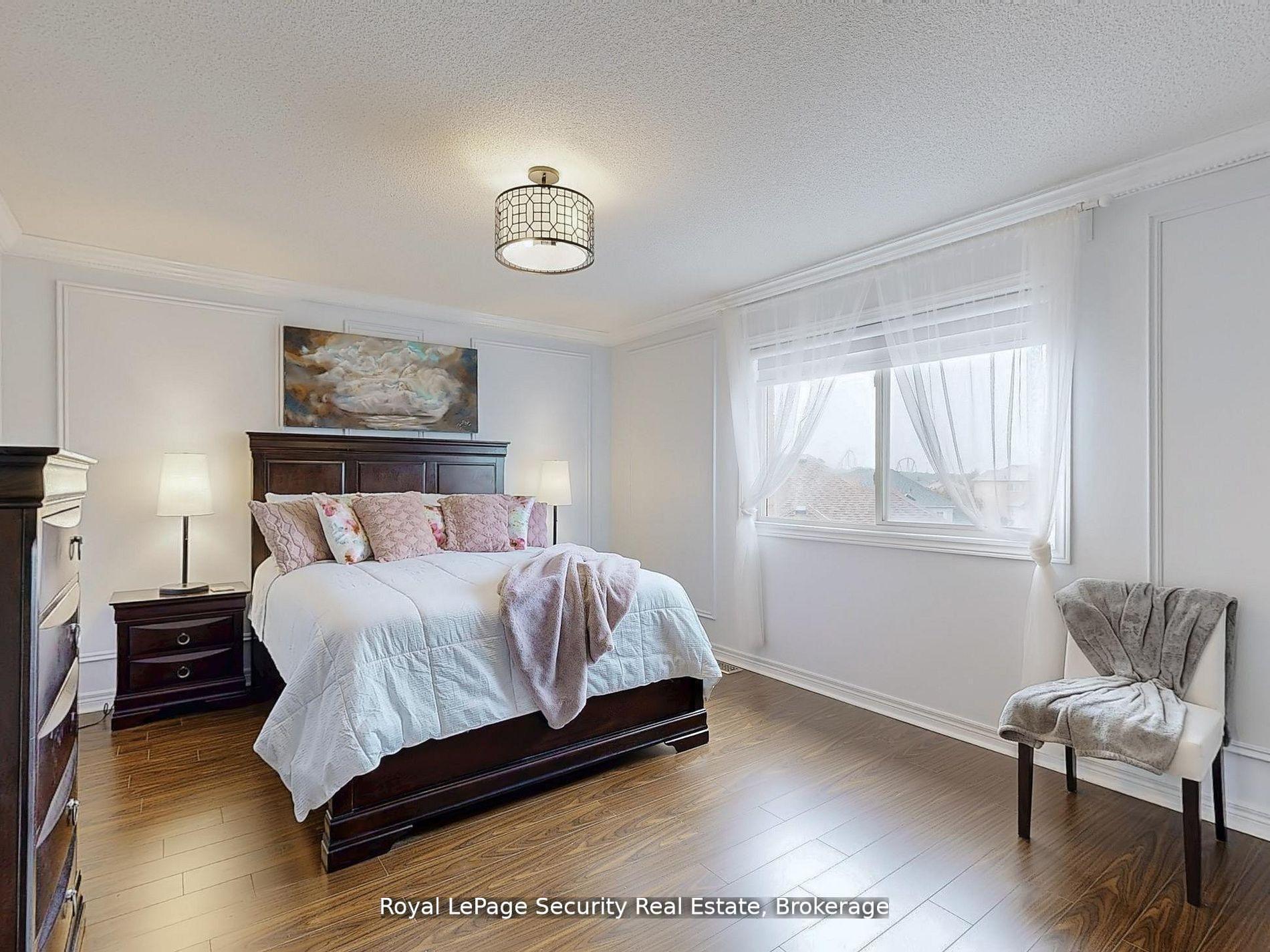 Photo 25 of 128 Daiseyfield Crescent, Vaughan, Vellore Village — HOMEH