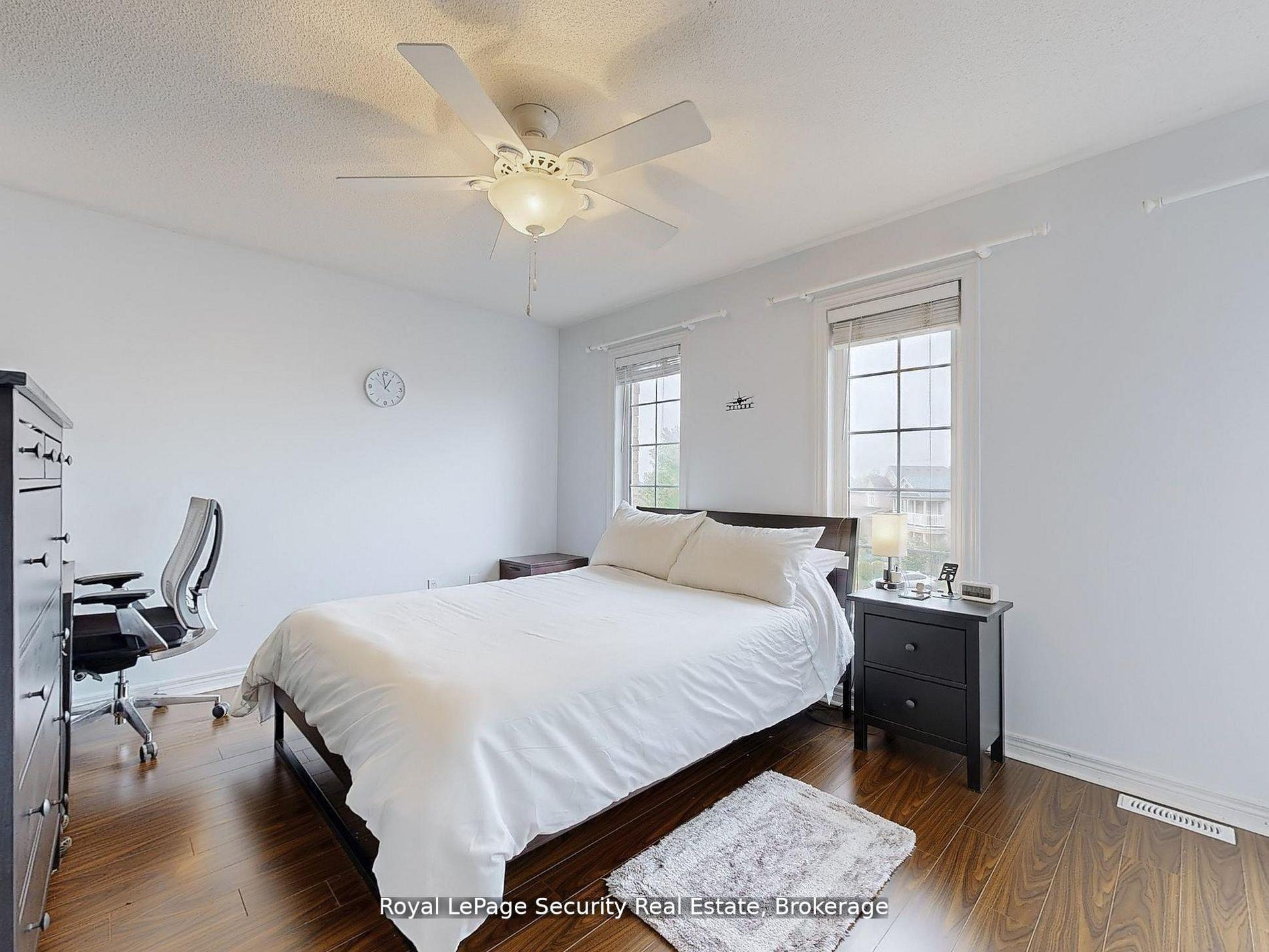 Photo 33 of 128 Daiseyfield Crescent, Vaughan, Vellore Village — HOMEH