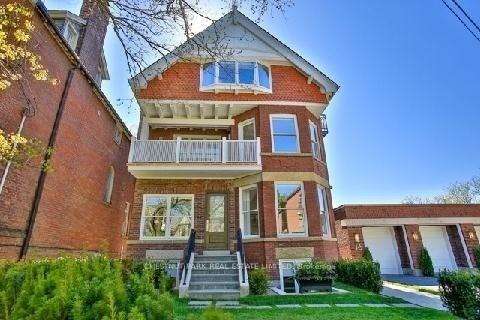 Photo 1 of Unit 1, 16 Scarth Road, Toronto, Rosedale-Moore Park — HOMEH