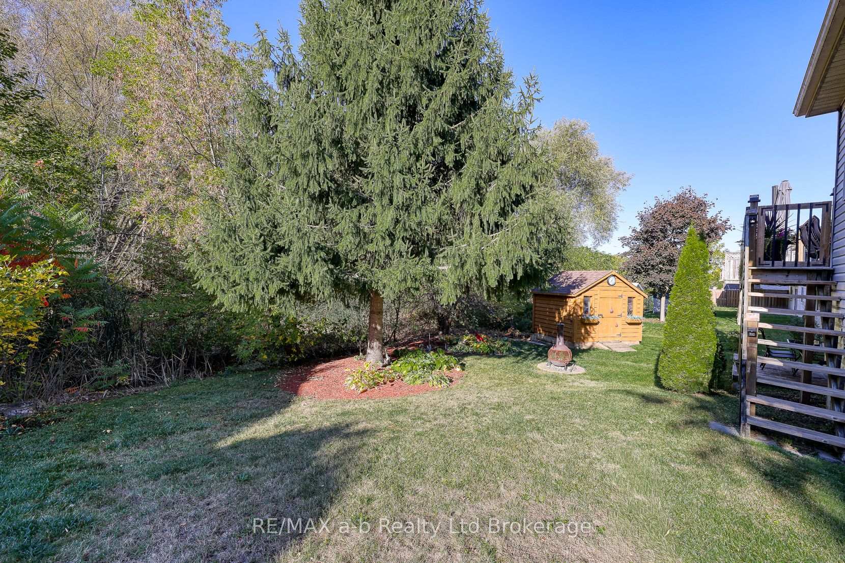 Photo 33 of 11 Cornish Crescent, Ingersoll, Ingersoll - South — HOMEH