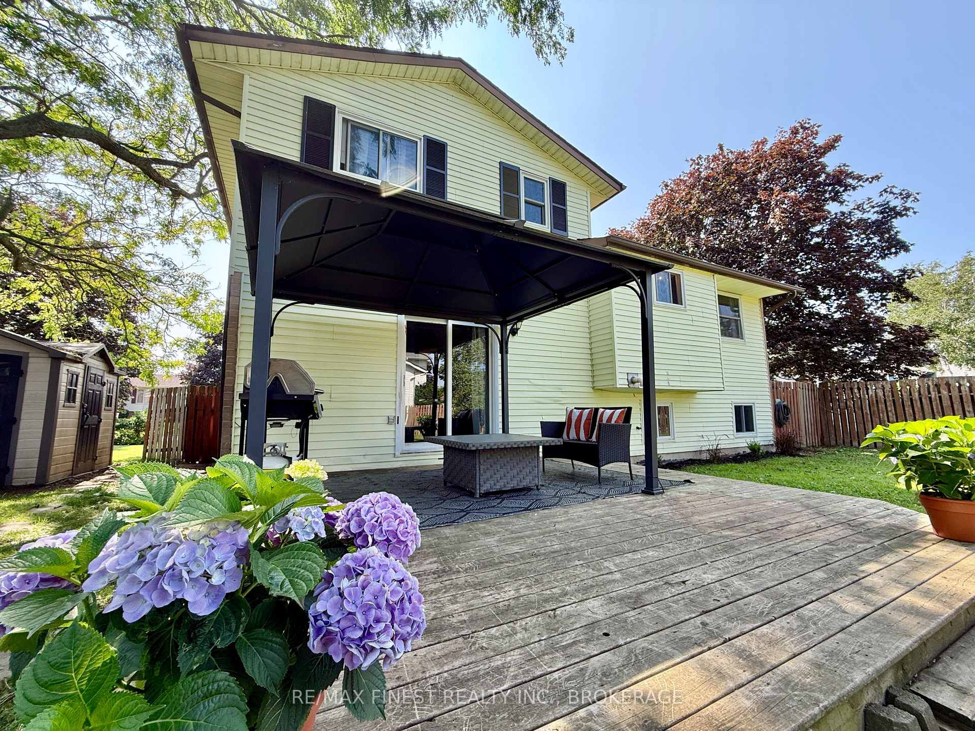 Photo 1 of 66 Nicholson Crescent, Loyalist, Amherstview — HOMEH