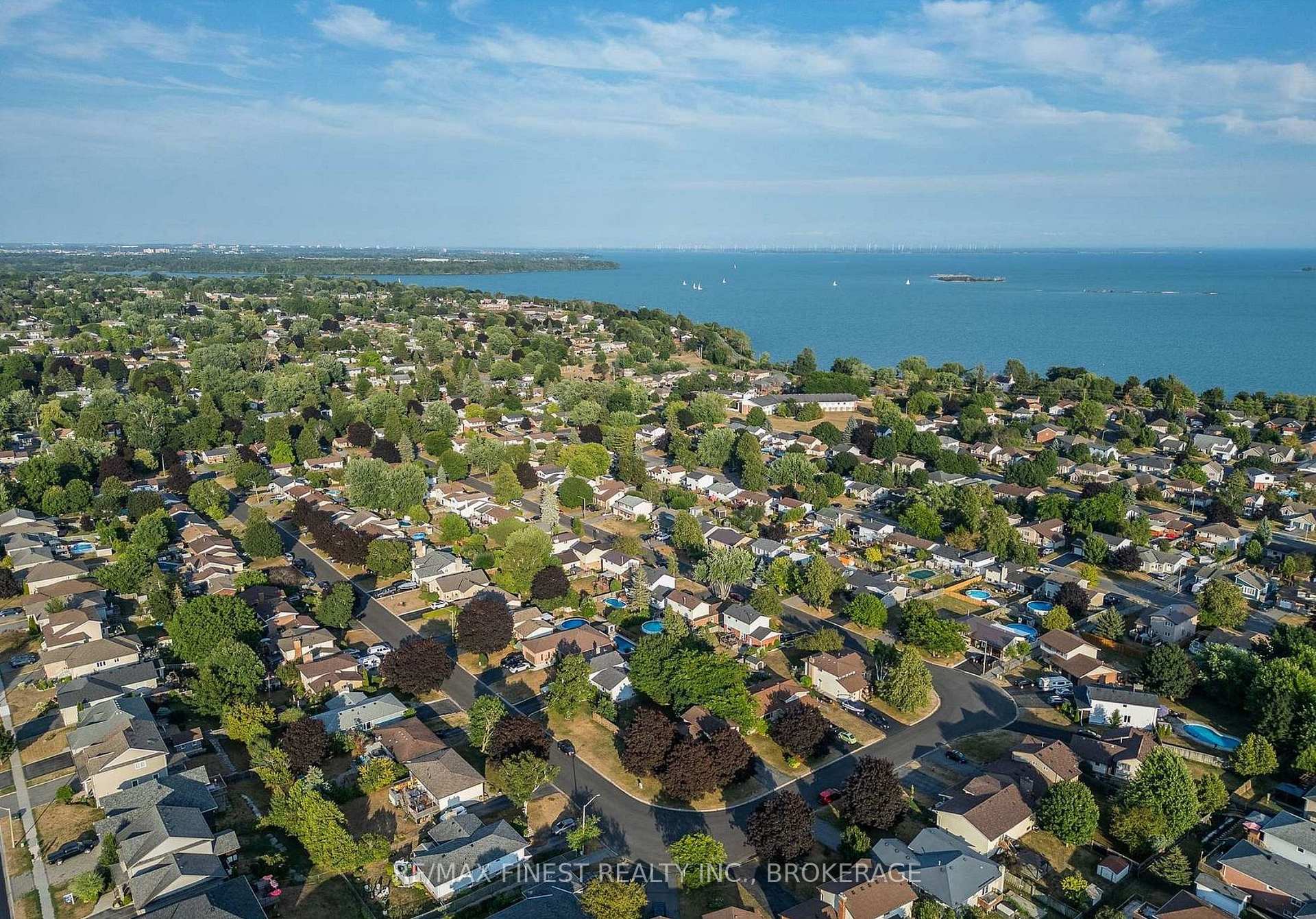 Photo 35 of 66 Nicholson Crescent, Loyalist, Amherstview — HOMEH