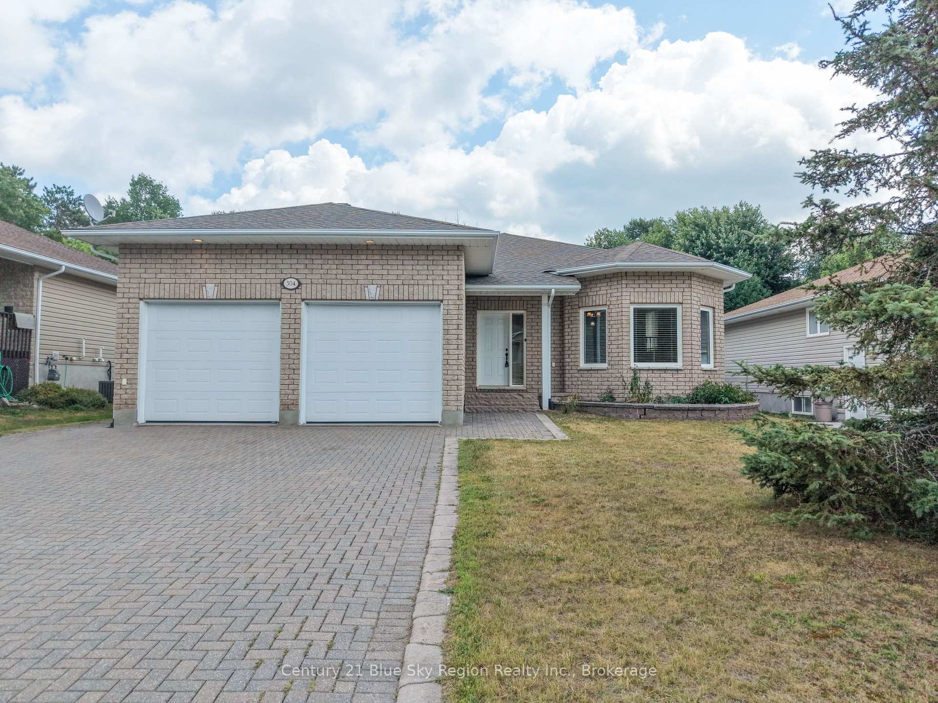 Photo 2 of 304 Osprey Crescent, Callander — HOMEH
