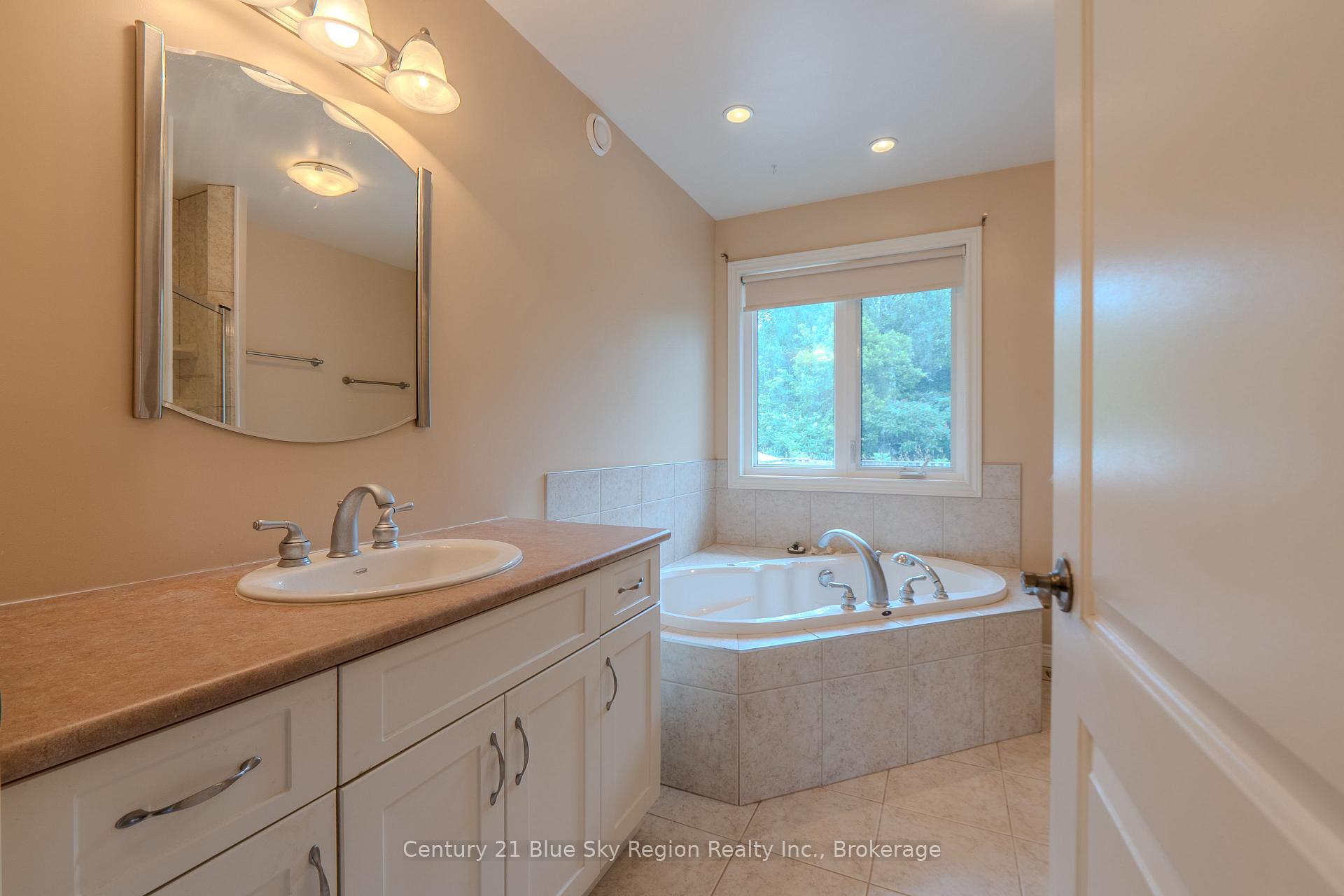 Photo 19 of 304 Osprey Crescent, Callander — HOMEH