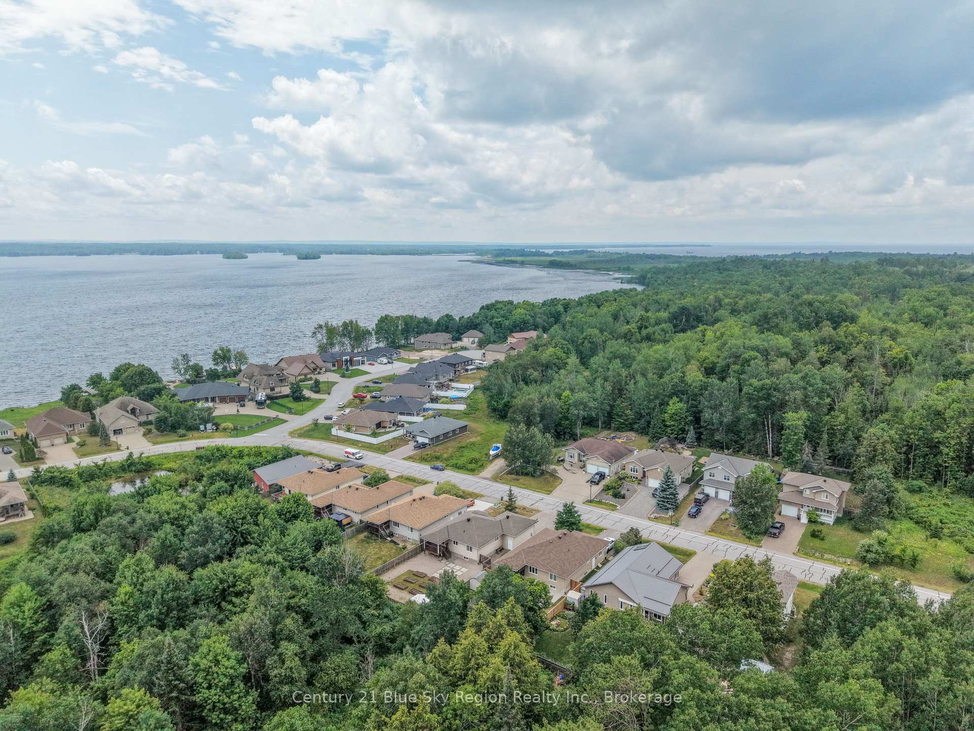 Photo 44 of 304 Osprey Crescent, Callander — HOMEH