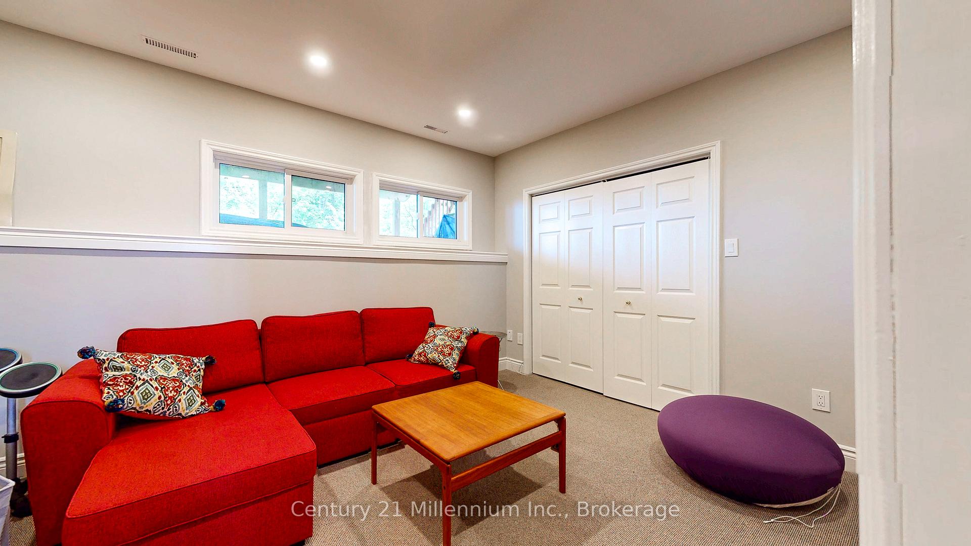 Photo 6 of 36 Lighthouse Lane E, Collingwood — HOMEH