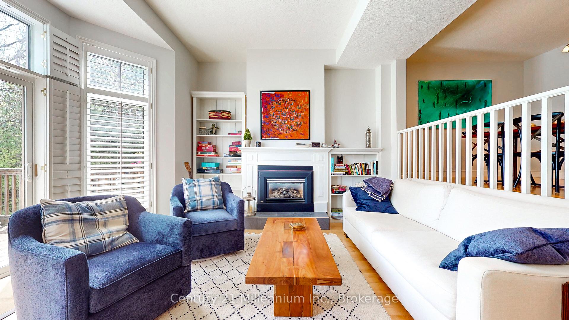 Photo 11 of 36 Lighthouse Lane E, Collingwood — HOMEH