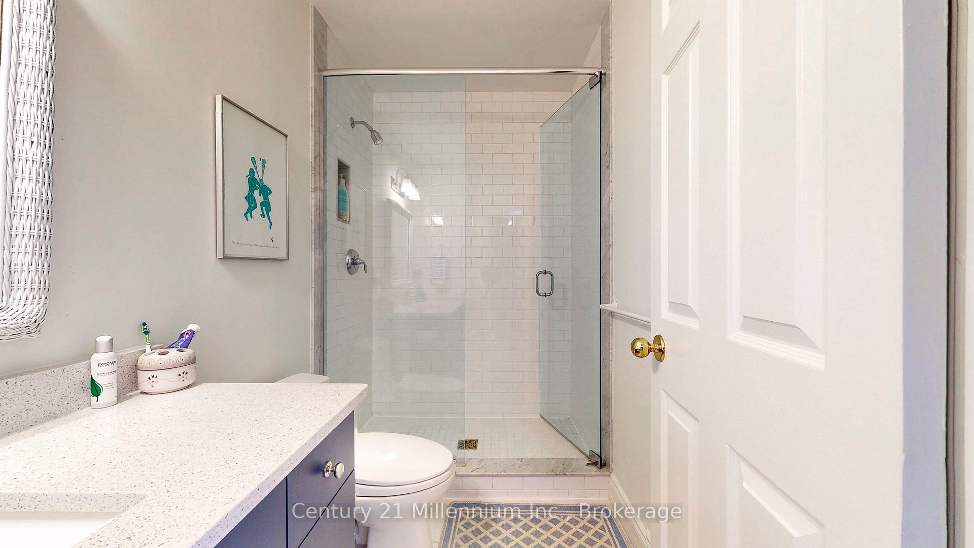 Photo 39 of 36 Lighthouse Lane E, Collingwood — HOMEH