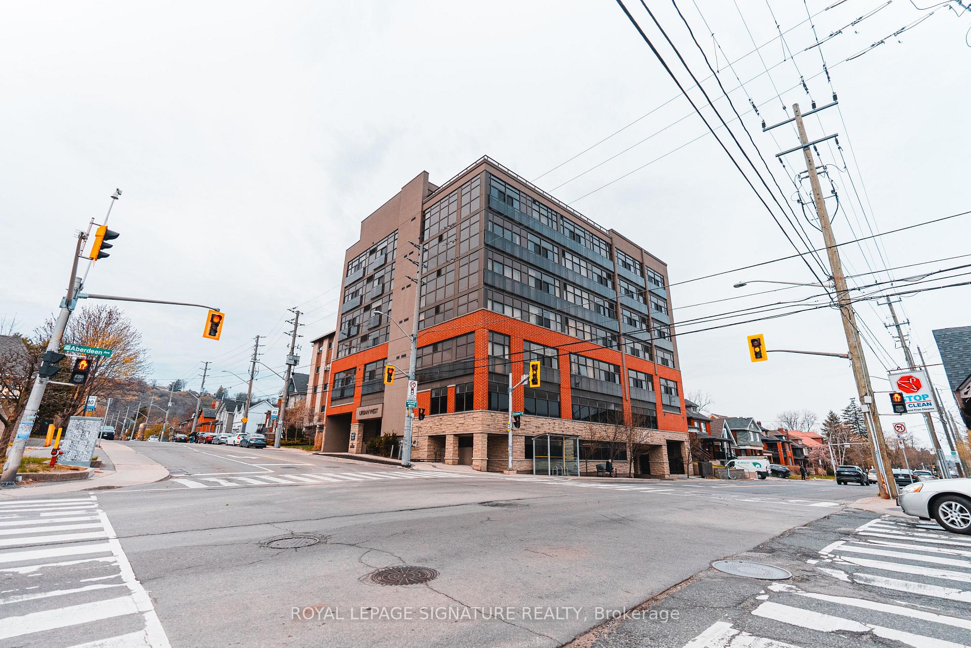 Photo of Unit 102, 427 Aberdeen Avenue