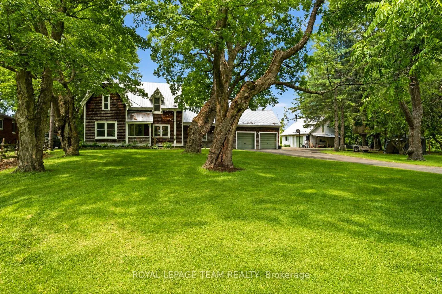 Photo of 715 River Road
